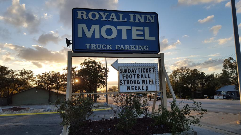 Royal Inn Early エクステリア 写真